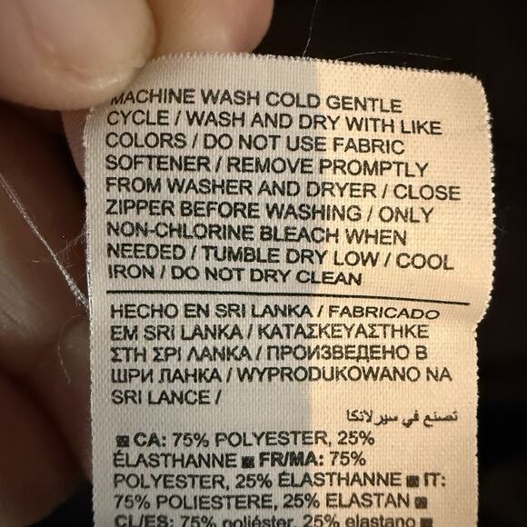 Athleta Ultimate Crop Pants Women’s 2X Black Drawstring Waist Zip Pockets - Picture 6 of 7